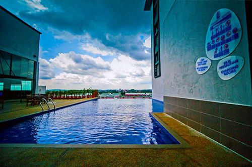 D Hotel เซริอิสกันดาร์ ภายนอก รูปภาพ